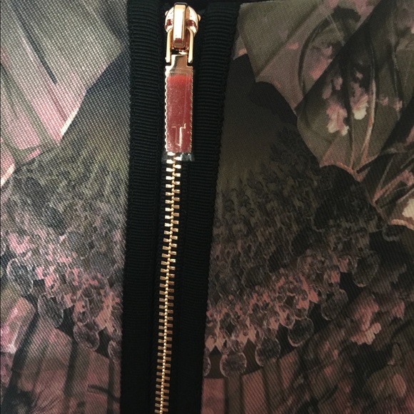 Ted Baker NWT burgundy pattern top blouse - Picture 3 of 4